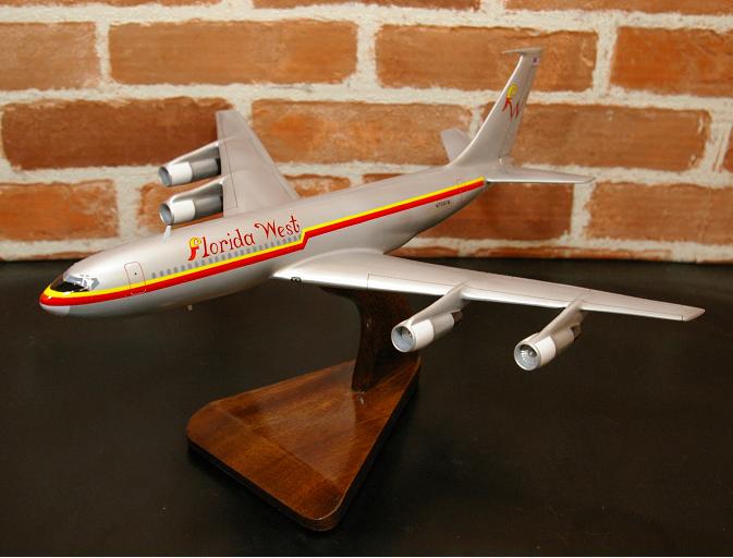 オーダーメイド予約受付中！1/144　B707フロリダウエスト航空（ボーイング）　木製模型