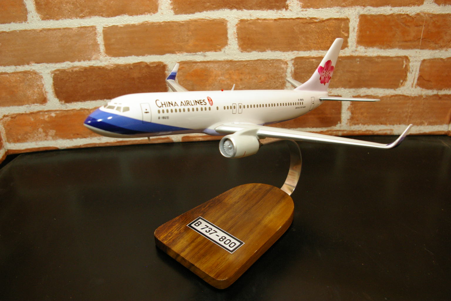 オーダーメイド予約受付中！ 1/100 B737-800チャイナエア（ボーイング）　木製模型
