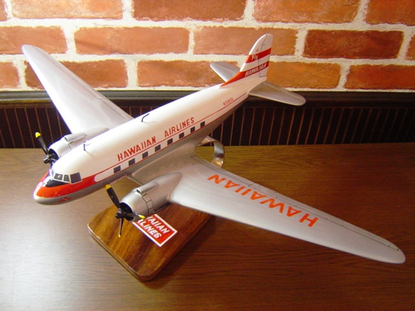 オーダーメイド予約受付中！1/72　DC-3ハワイアン航空（ダグラス）　木製模型