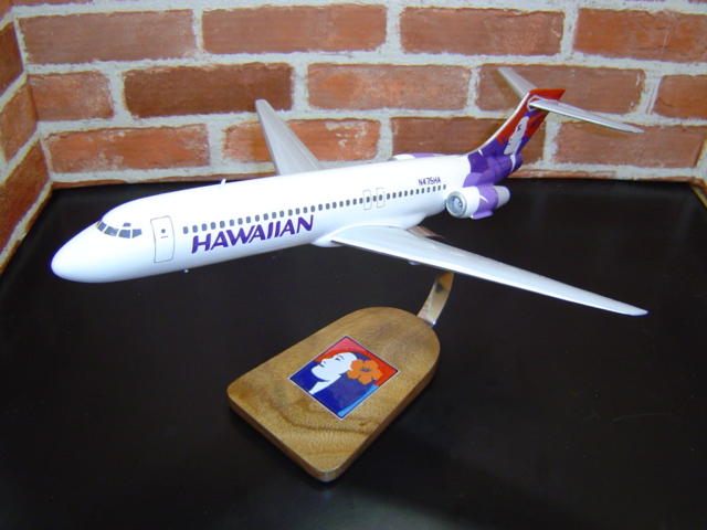 オーダーメイド予約受付中！　1/100 B717-200 ハワイアン航空 （ボーイング）　木製模型