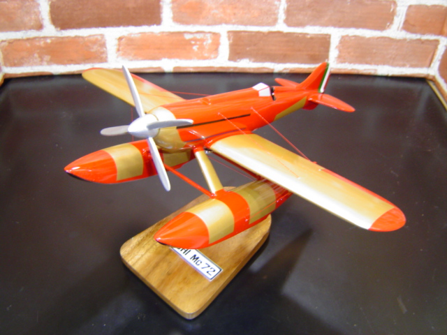 1/32　Macchi M.C.72 (マッキ）　木製模型