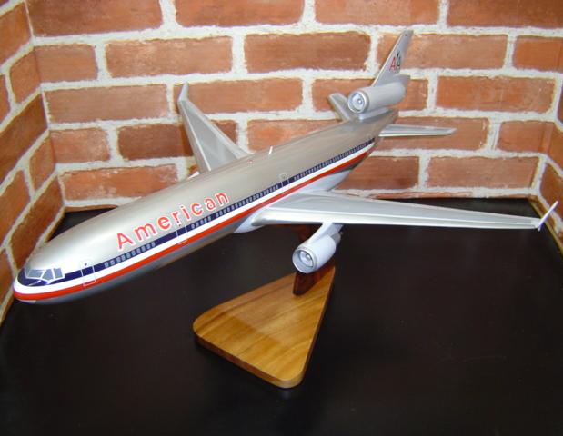 オーダーメイド予約受付中！ 1/144 MD-11アメリカン航空(マクドネル・ダグラス)　木製模型