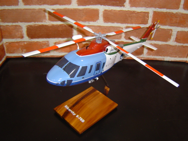 オーダーメイド予約受付中！1/48  S-76B 新潟県防災航空隊「はくちょう」(シコルスキー)　木製模型