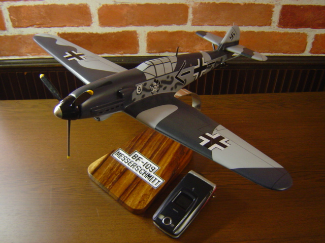 オーダーメイド予約受付中！ 1/24 Bf109E (メッサーシュミット) 　木製模型
