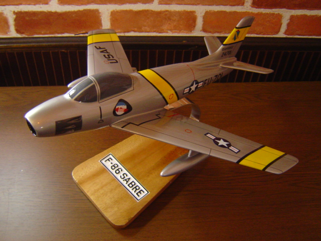 オーダーメイド予約受付中！ 1/32 F-86 セイバー(ノースアメリカン)　木製模型