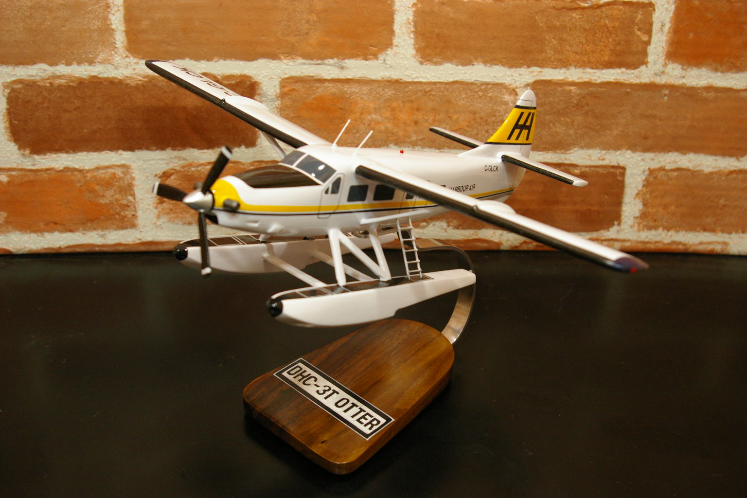 オーダーメイド予約受付中！ 1/48 DHC-3T ターボ・オッター　ハーバー・エア (デハビラント)　木製模型