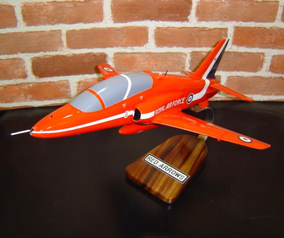 1/32  ホーク T.1 (BAE システムズ)　木製模型