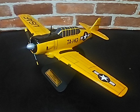 オーダーメイド予約受付中！ 1/32 AT-6テキサン高等練習機 (ノースアメリカン)　木製模型